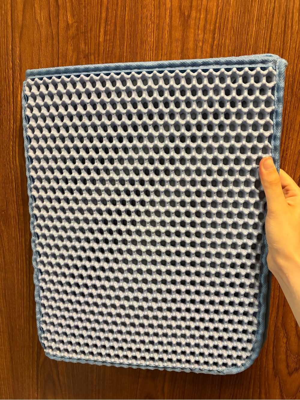 Cat litter trapping mat